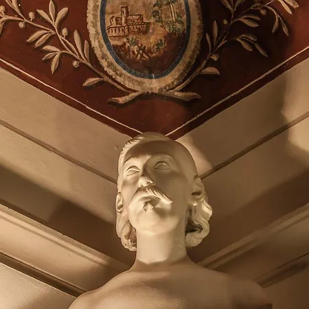 Hotel L'antico Pozzo 3*