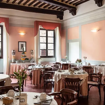 L'antico Pozzo Hotel 3*