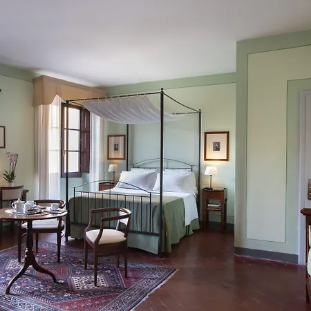Boutique Historic L'antico Pozzo In Hotell San Gimignano