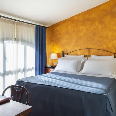 Hotell Boutique Historic L'antico Pozzo In San Gimignano