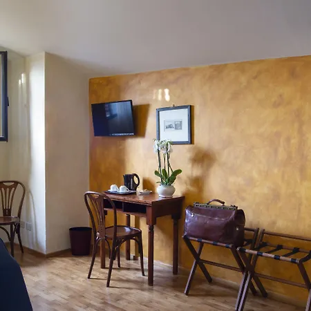 Boutique Historic L'antico Pozzo In Hotell