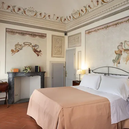 Boutique Historic L'antico Pozzo In 3* San Gimignano