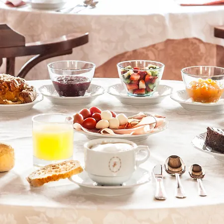 Hotell Boutique Historic L'antico Pozzo In San Gimignano