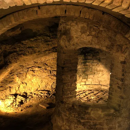 Boutique Historic L'antico Pozzo In Hotell 3*