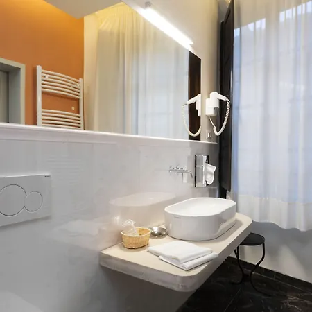 Hotell Boutique Historic L'antico Pozzo In San Gimignano