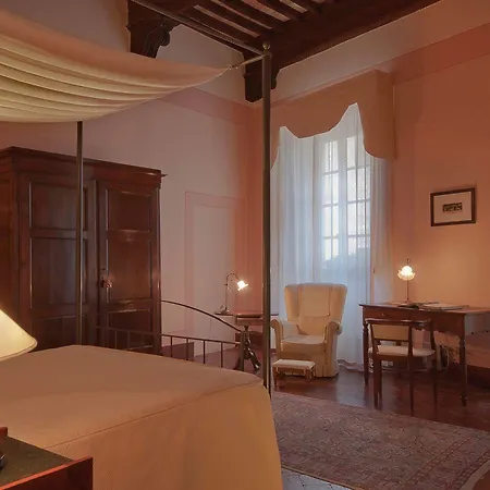 Hotell Boutique Historic L'antico Pozzo In San Gimignano