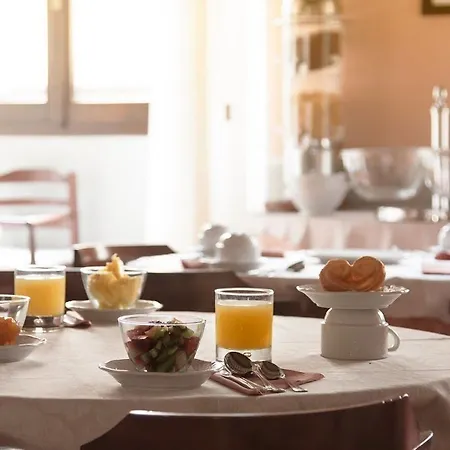 Boutique Historic L'antico Pozzo In 3* San Gimignano