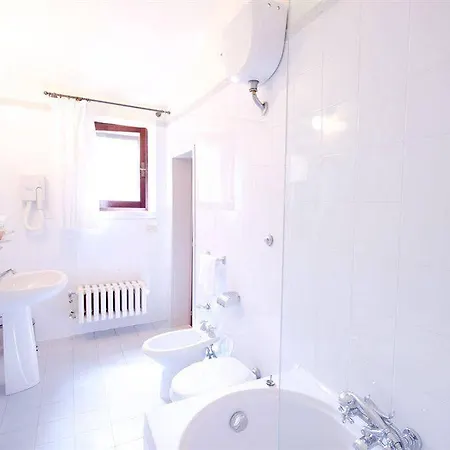 Boutique Historic L'antico Pozzo In 3*